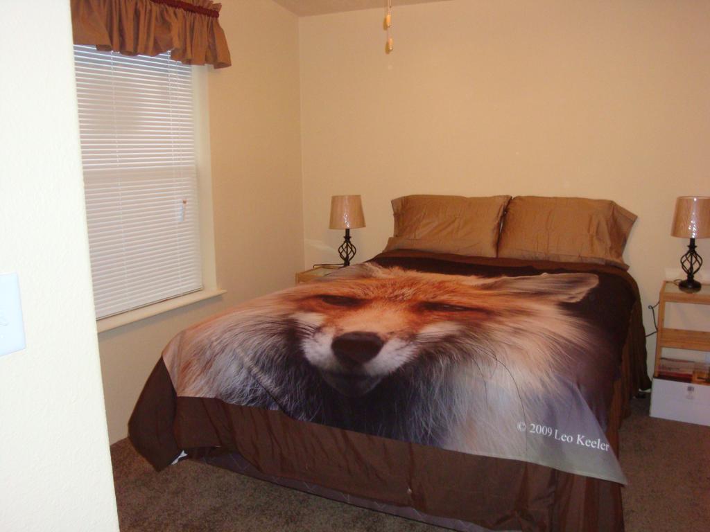 Yellowstone Wildlife Cabins เวสต์เยลโลว์สโตน ภายนอก รูปภาพ