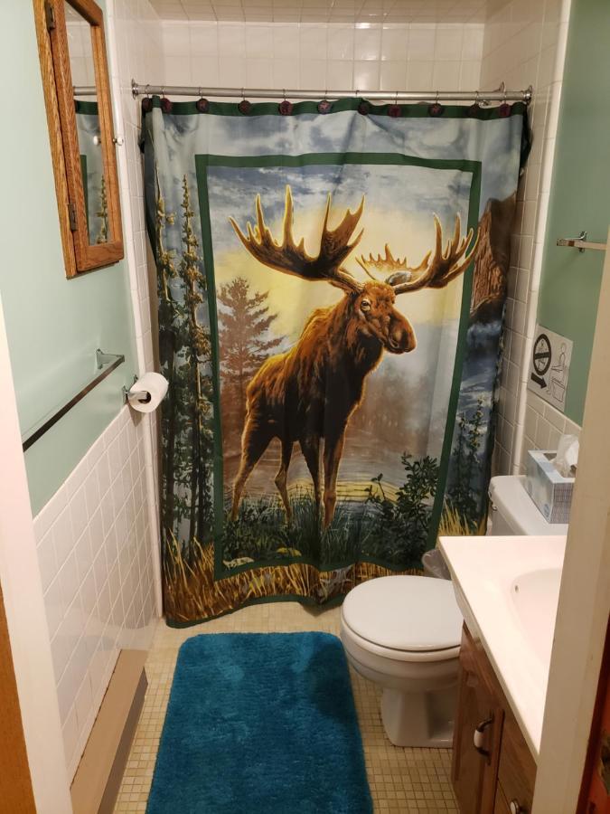 Yellowstone Wildlife Cabins เวสต์เยลโลว์สโตน ภายนอก รูปภาพ